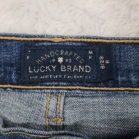 Lucky Brand sweet straight w altered inseam womens size 8/29r medium wash jeans - Picture 2 of 10